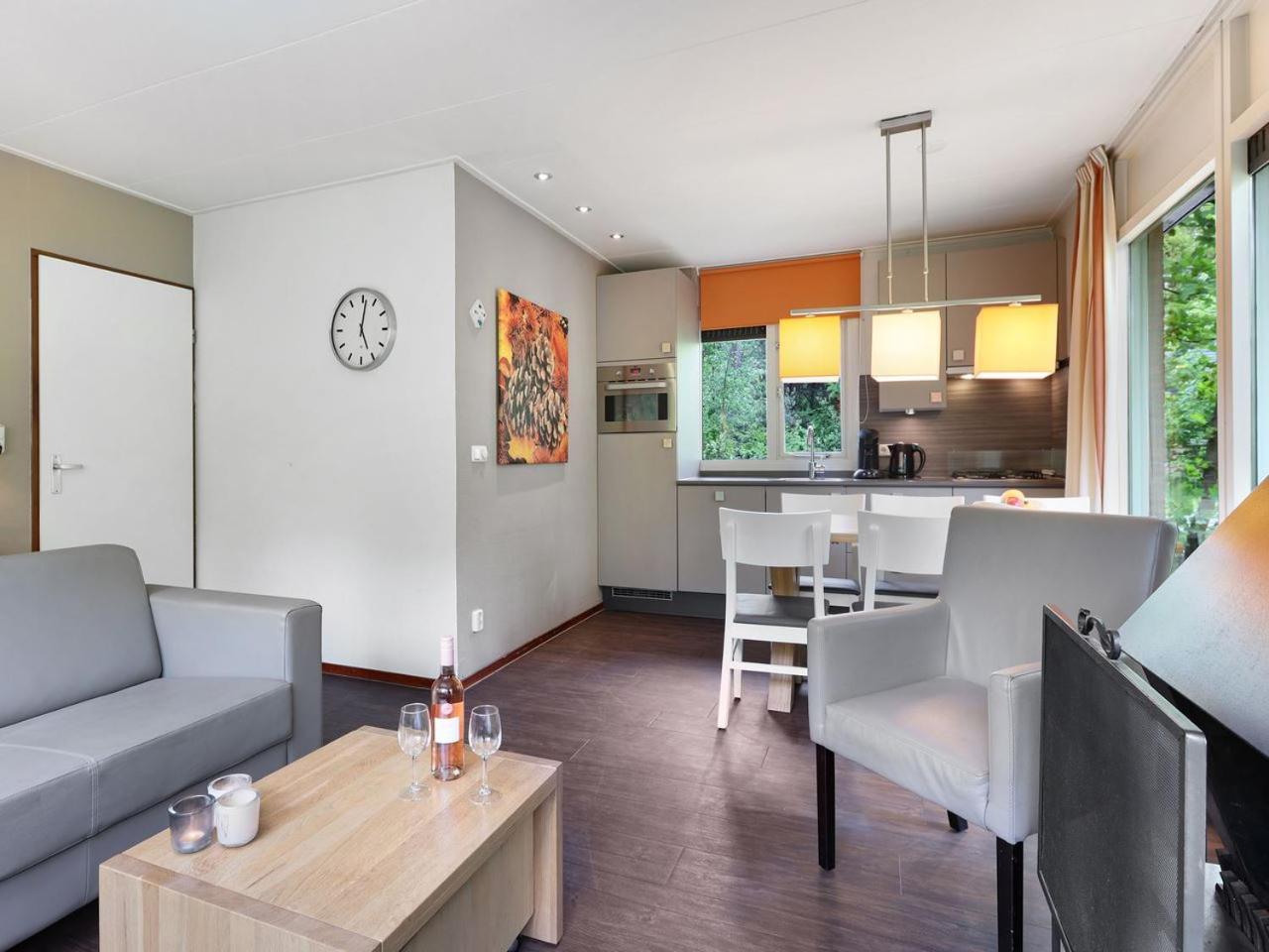 Comfort 6-Person Dog Bungalow In The Holiday Park Landal Heideheuvel Beekbergen Cameră foto