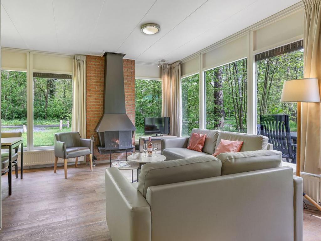 Comfort 6-Person Dog Bungalow In The Holiday Park Landal Heideheuvel Beekbergen Cameră foto