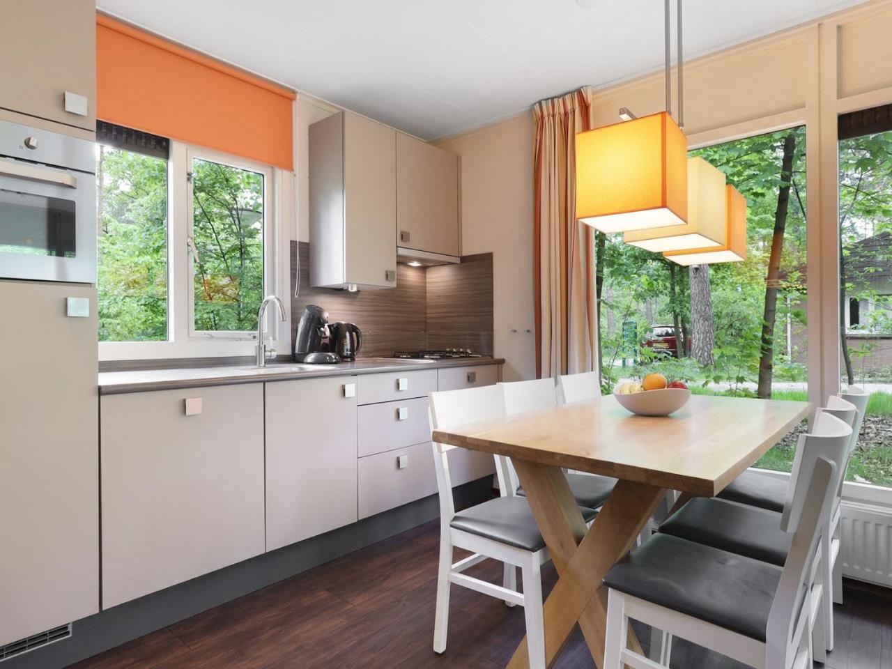 Comfort 6-Person Dog Bungalow In The Holiday Park Landal Heideheuvel Beekbergen Cameră foto