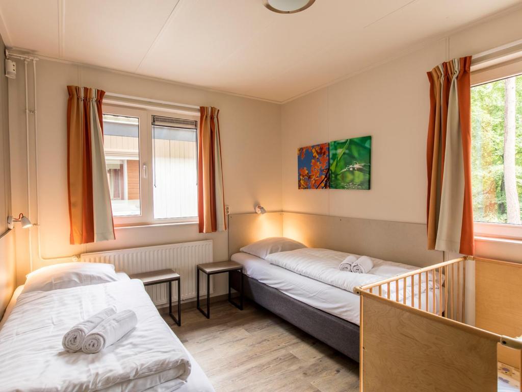 Comfort 6-Person Dog Bungalow In The Holiday Park Landal Heideheuvel Beekbergen Cameră foto