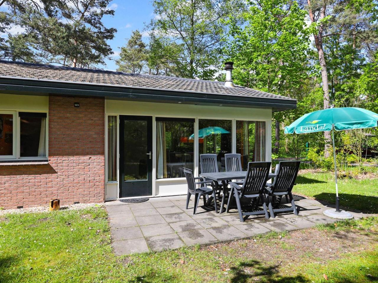 Comfort 6-Person Dog Bungalow In The Holiday Park Landal Heideheuvel Beekbergen Cameră foto